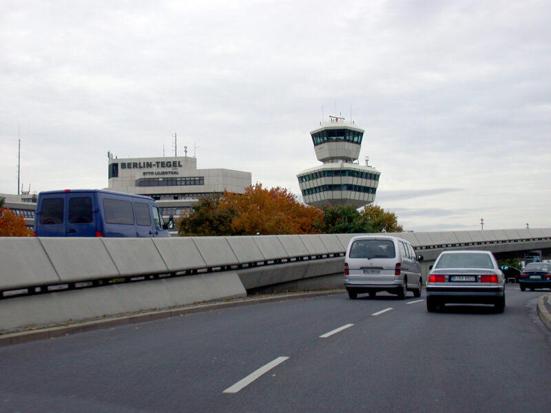 Anfahrt zum Flughafen Tegel
