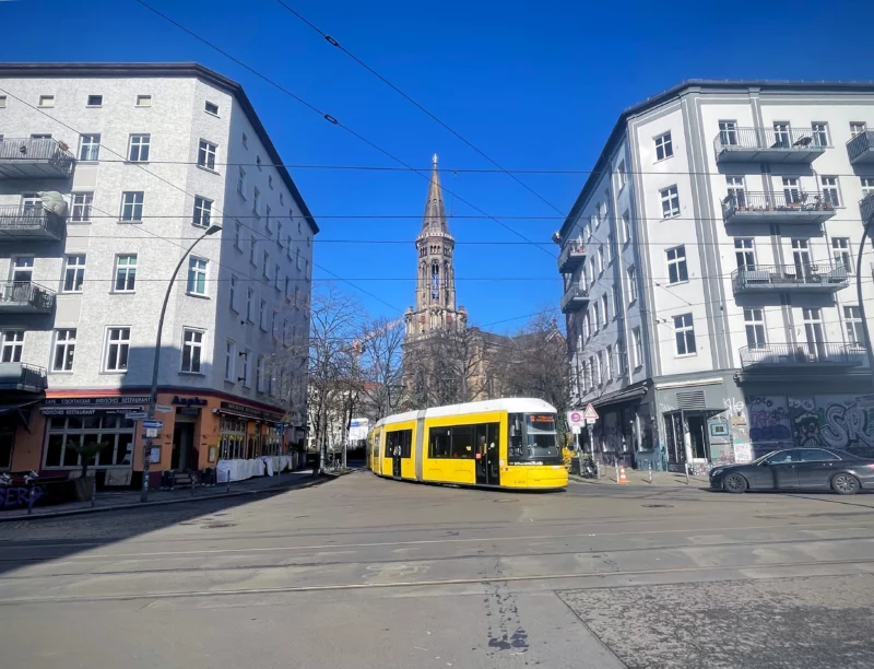 Berlin Zionskirche Tram