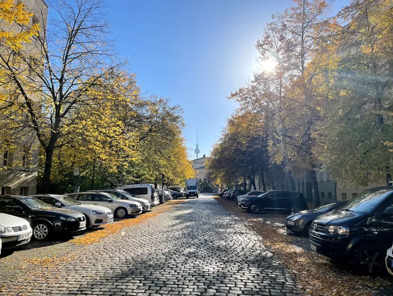 Herbst in Berlin – Fernsehturm, Strelitzer Straße